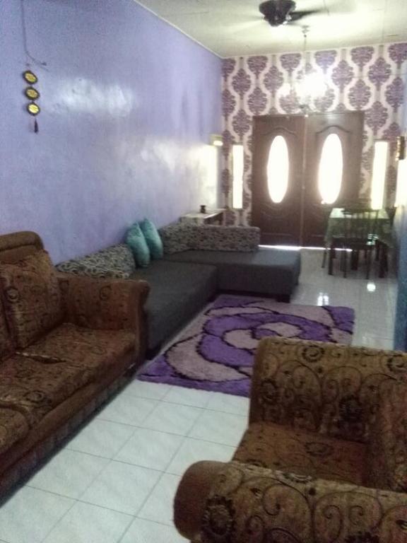 Deenaz Utara Homestay Άλορ Σταρ Εξωτερικό φωτογραφία