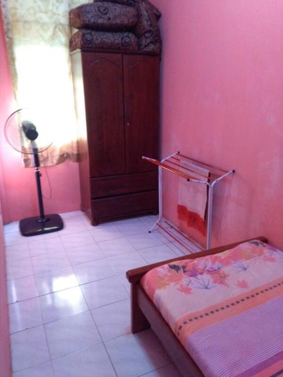 Deenaz Utara Homestay Άλορ Σταρ Εξωτερικό φωτογραφία