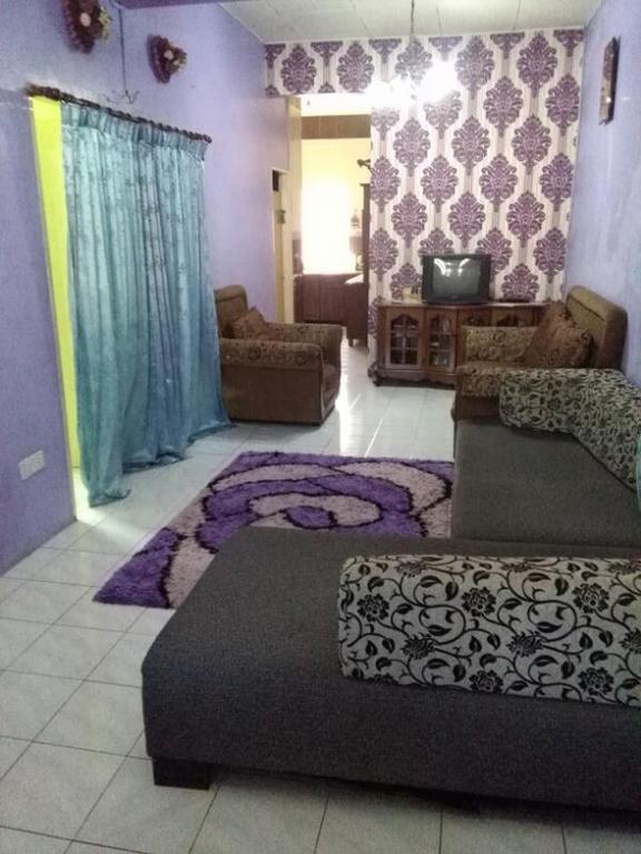 Deenaz Utara Homestay Άλορ Σταρ Εξωτερικό φωτογραφία