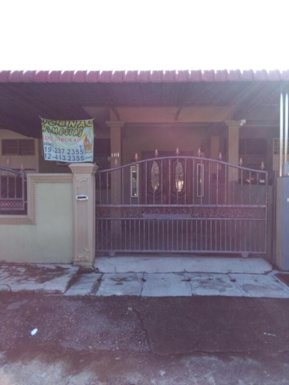 Deenaz Utara Homestay Άλορ Σταρ Εξωτερικό φωτογραφία
